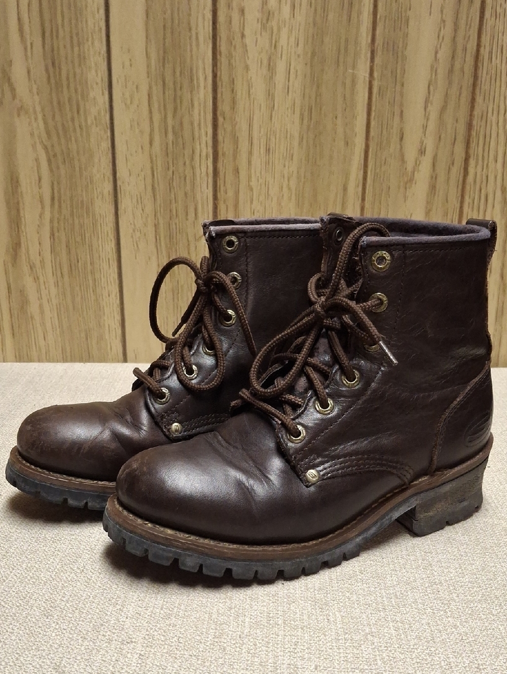 Skechers Boots Womens Size 9 Lace Up Chunky Heavy Brown Leather Y2K Vintage